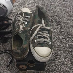 Camo converse